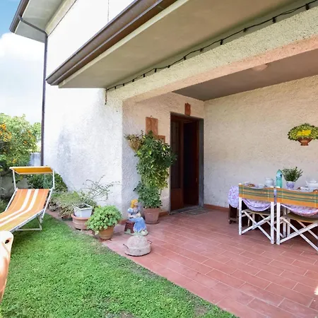 Awesome In With Kitchen